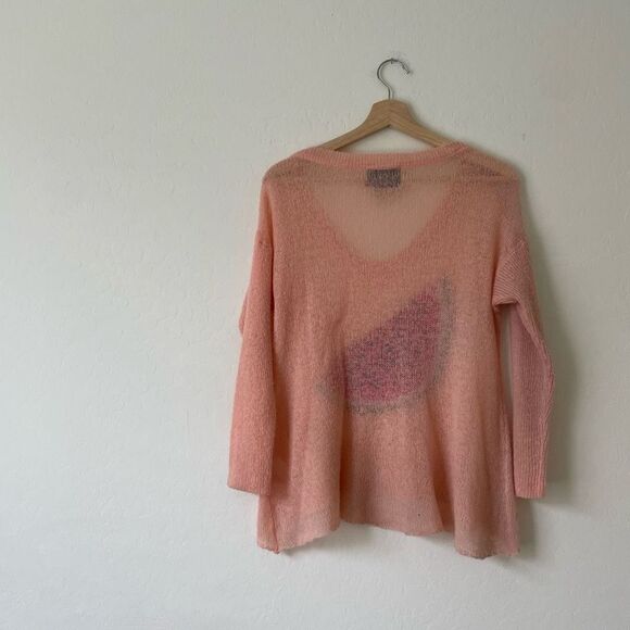 WILDFOX COUTURE Watermelon V-Neck in Peaches - Picture 4 of 13